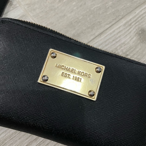 Michael Kors Wristlet - Picture 2 of 3